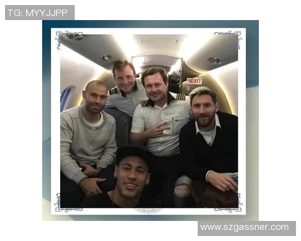 足球球星奢华生活费揭秘:从私人飞机到豪华别墅背后的奢靡消费